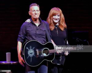 7 Casais Do Rock Que Você Não Sabia Que Ficaram Juntos Bruce Springsteen e Patti Scialfa
